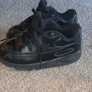 Toddler boy Nike air Max’s